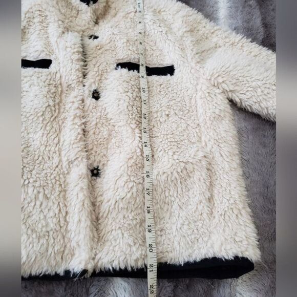 Thread & Supply Cream Faux Fur Sherpa Fuzzy Jacket Size Small - Picture 10 of 16